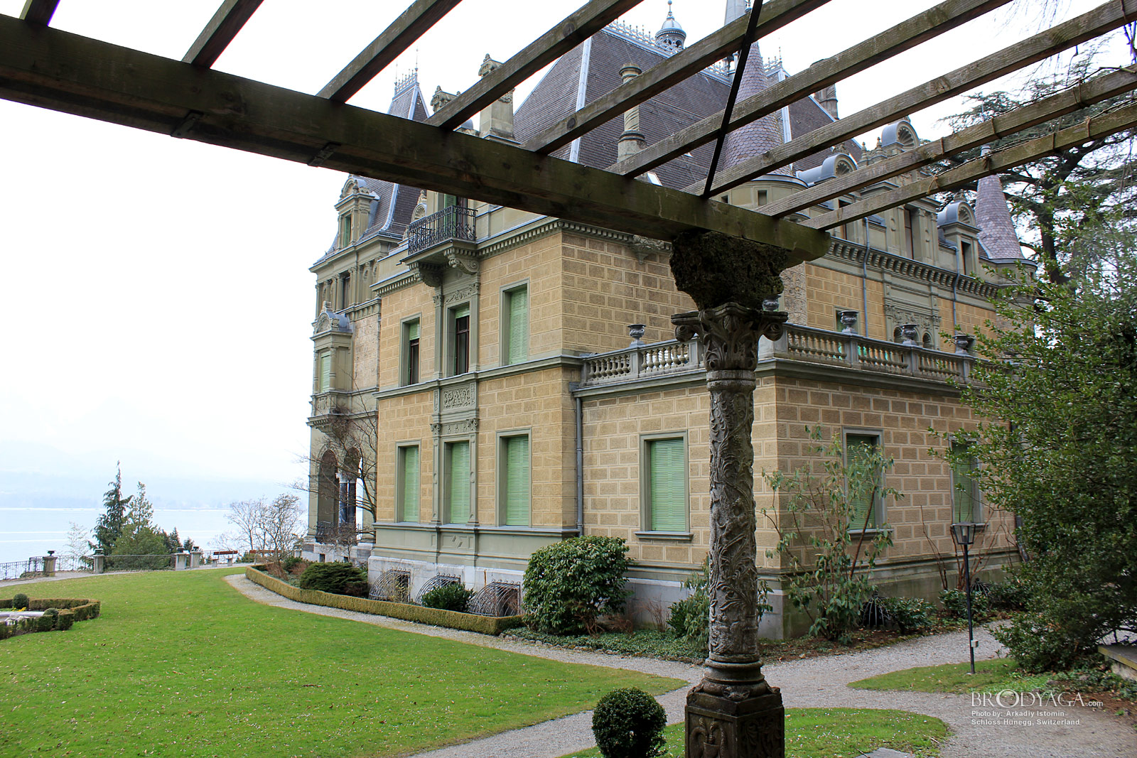 Schloss Hünegg